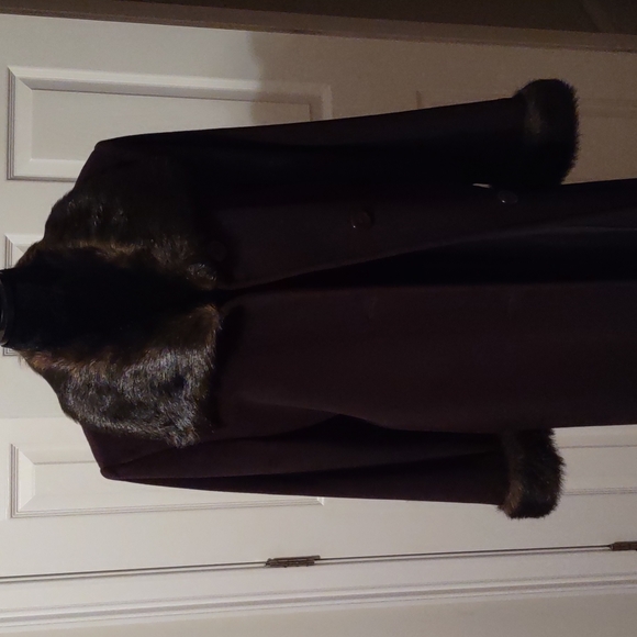 brown winter trench coat with faux fur trim, M - Picture 14 of 16